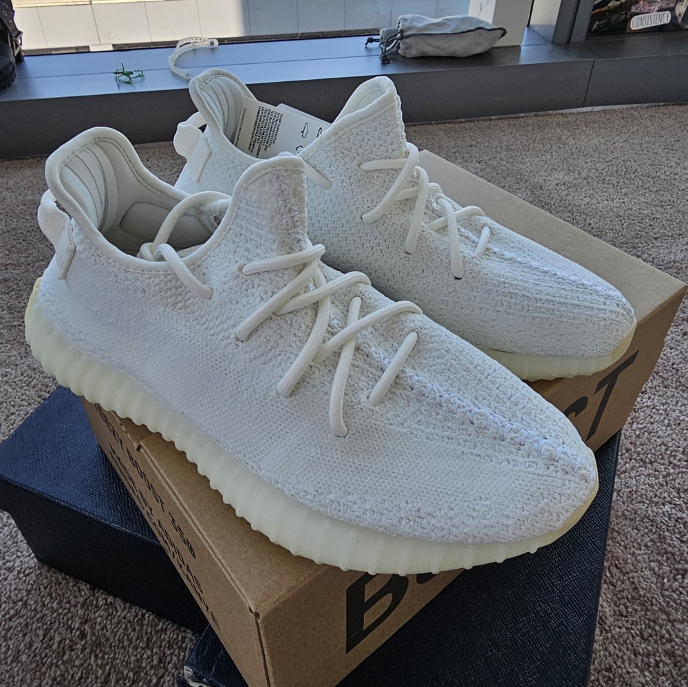 YEEZY BOOST 350 white